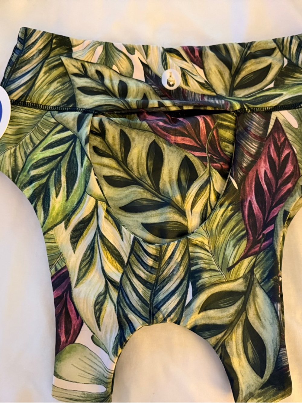 Yoga Democracy Tropical Leaf It To Me Free Range sports bra -L - Picture 6 of 7